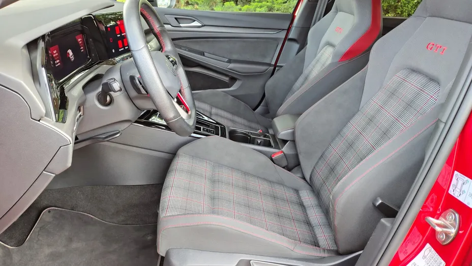 VOLKSWAGEN Golf Golf VIII 2.0 TSI GTI DSG