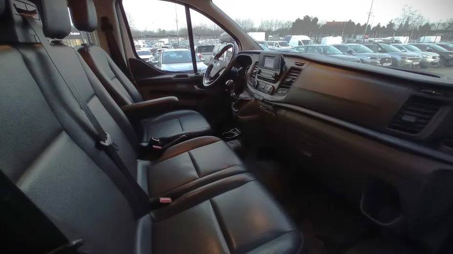 FORD Transit Custom Transit Custom Kombi 320 L2H1 Trend