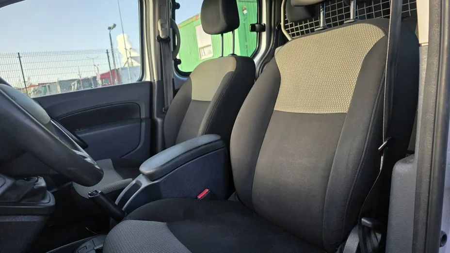 RENAULT Kangoo -