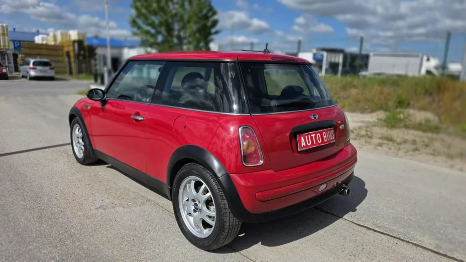 MINI One -