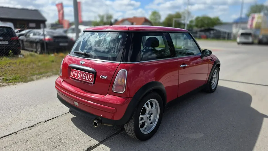 MINI One -