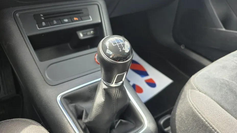 VOLKSWAGEN Tiguan -