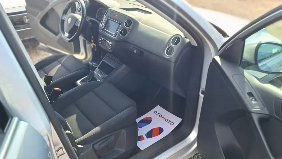 VOLKSWAGEN Tiguan -