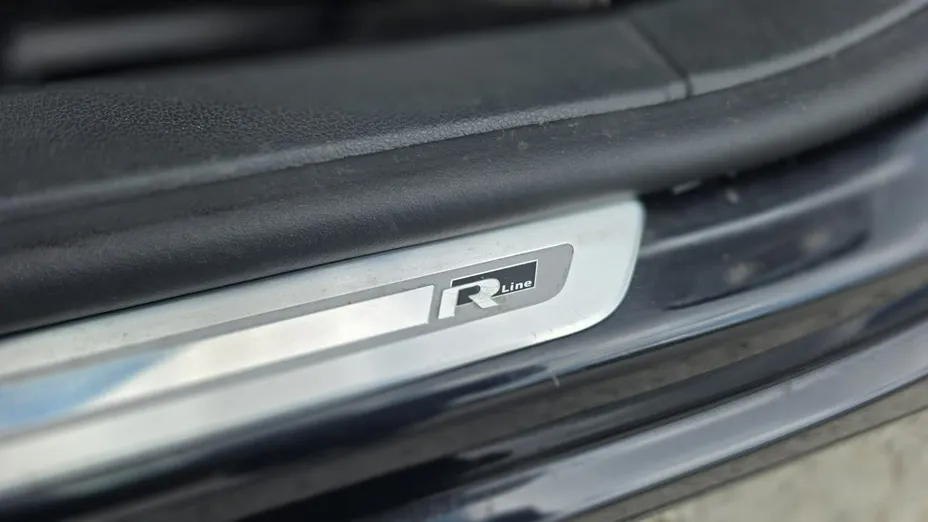VOLKSWAGEN Tiguan -