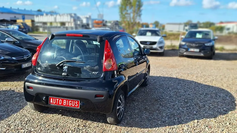 PEUGEOT 107 -