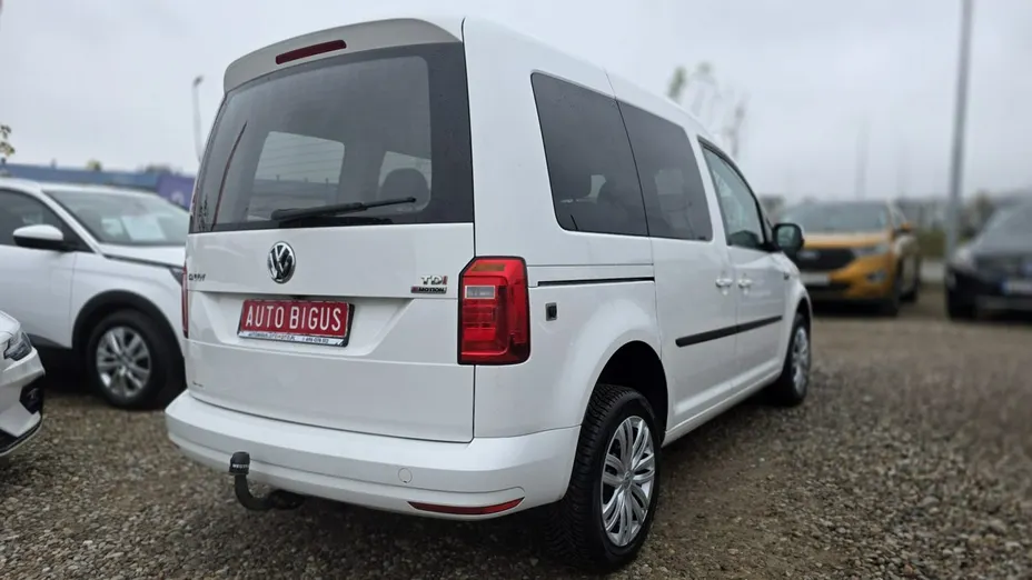 VOLKSWAGEN Caddy -