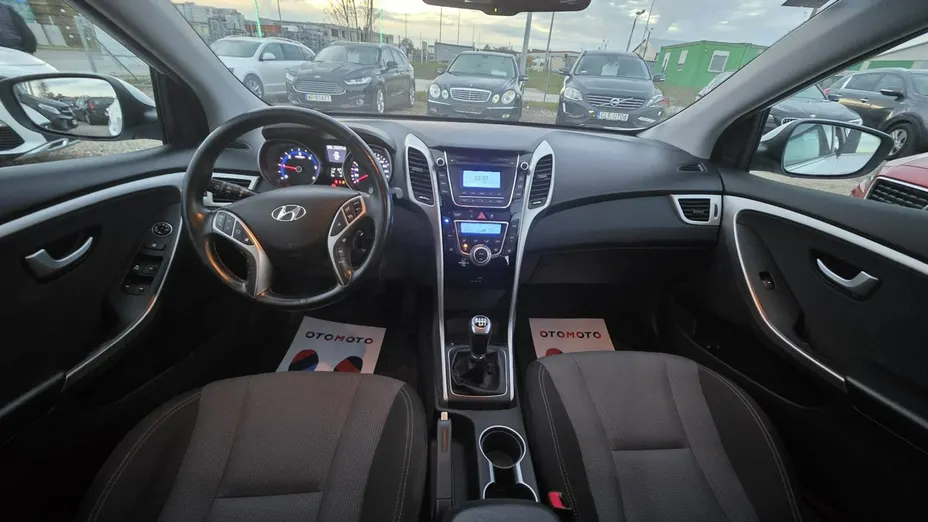 HYUNDAI i30 -