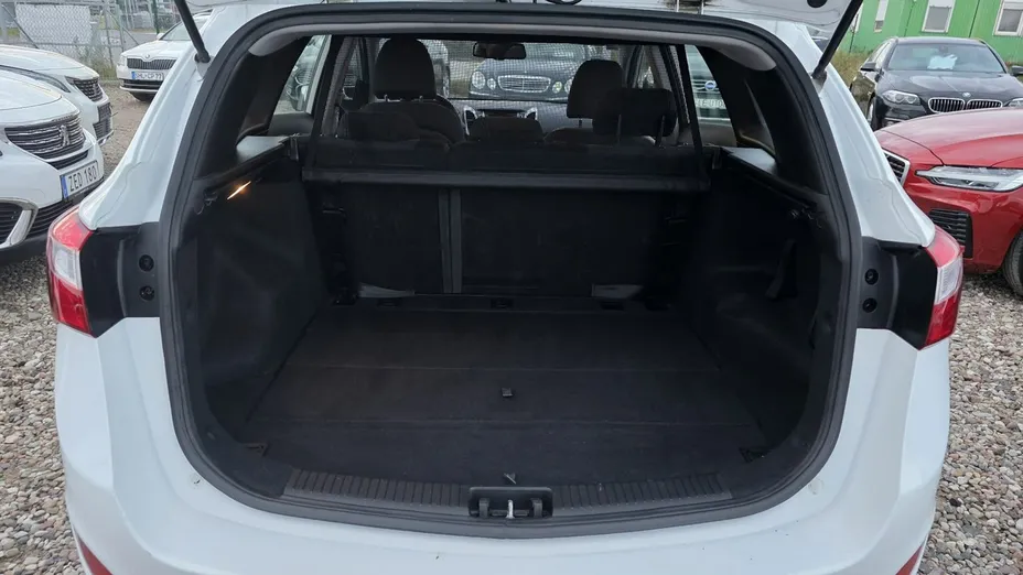 HYUNDAI i30 -