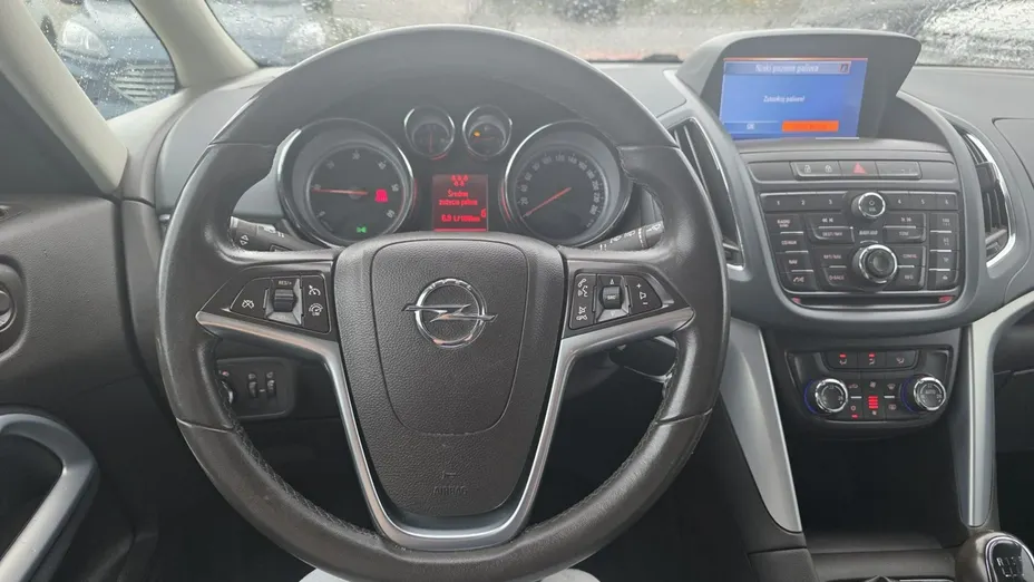OPEL Zafira -