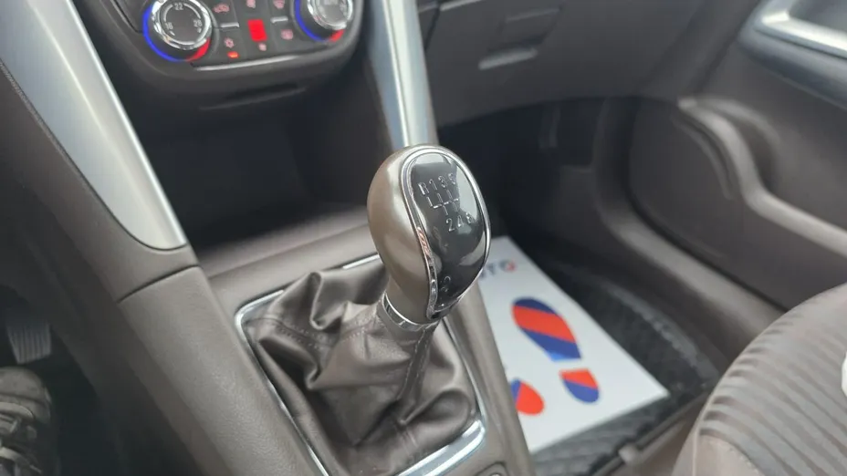 OPEL Zafira -