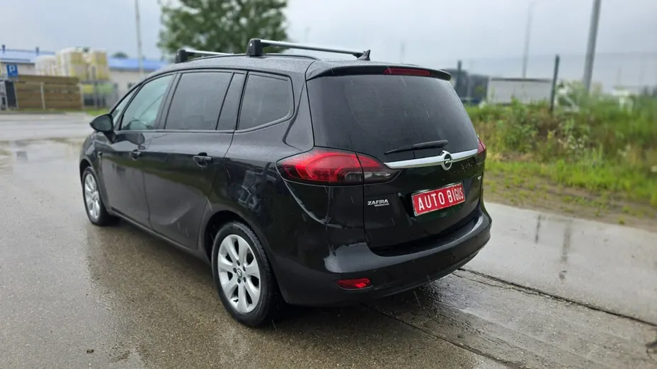 OPEL Zafira -