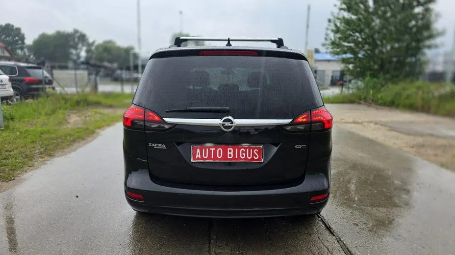 OPEL Zafira -