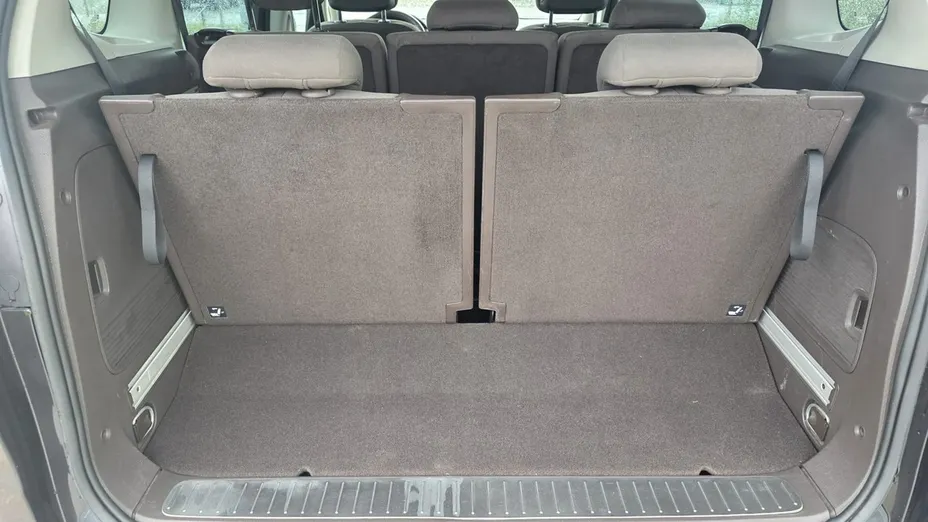 OPEL Zafira -