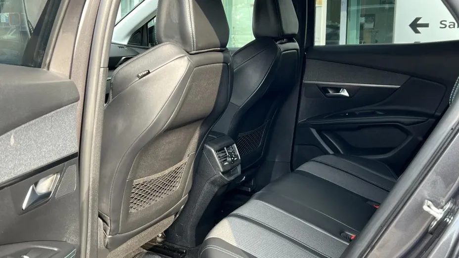 PEUGEOT 3008 3008 1.5 BlueHDi Allure S&S EAT8