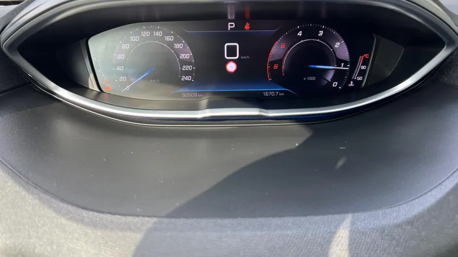 PEUGEOT 3008 3008 1.5 BlueHDi Allure S&S EAT8