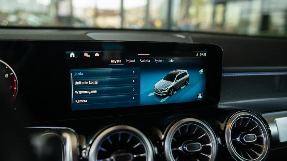 MERCEDES-BENZ GLB GLB 220 mHEV 4-Matic AMG Line 8G-DCT