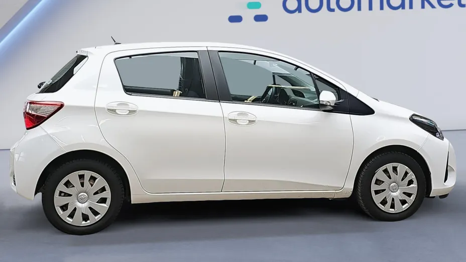 TOYOTA Yaris Yaris 1.5 Active