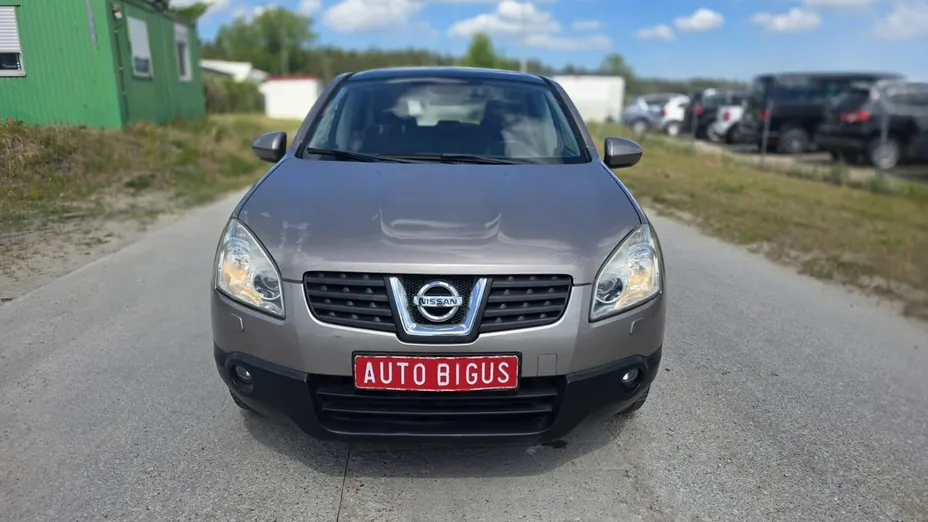NISSAN Qashqai -