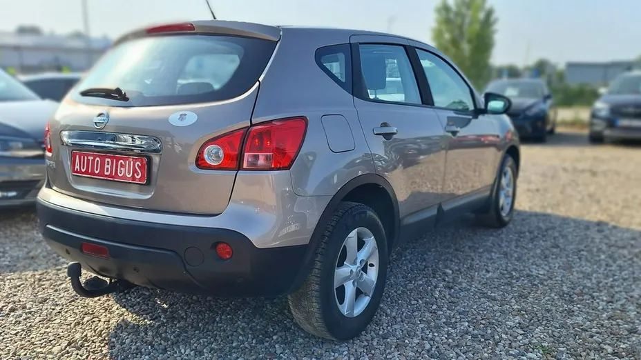 NISSAN Qashqai -