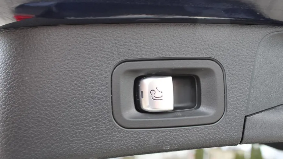 MERCEDES-BENZ C Klasa C 220 d 4MATIC 9G-TRONIC