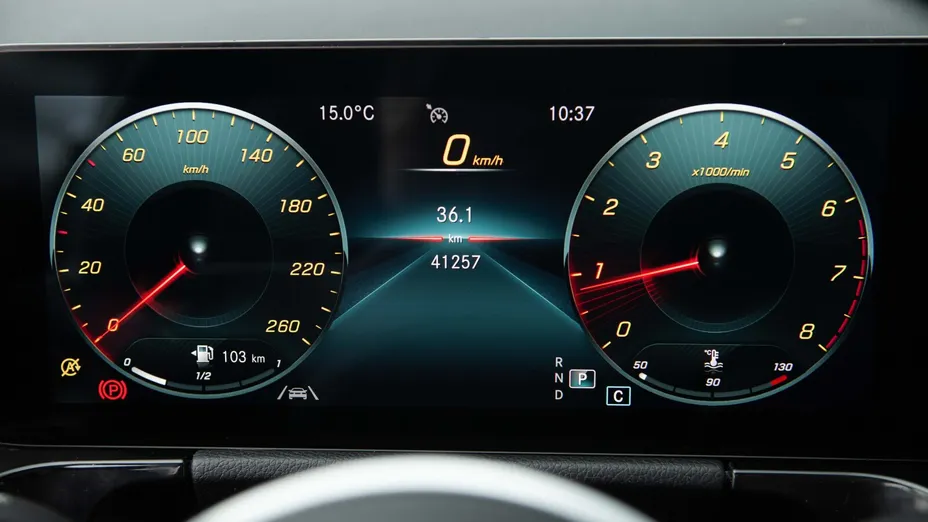 MERCEDES-BENZ GLA GLA 200 Progressive