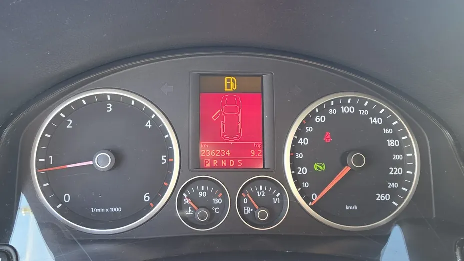 VOLKSWAGEN Tiguan -