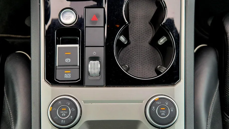 VOLKSWAGEN Touareg Touareg 3.0 V6 TDI 4Motion R-Line