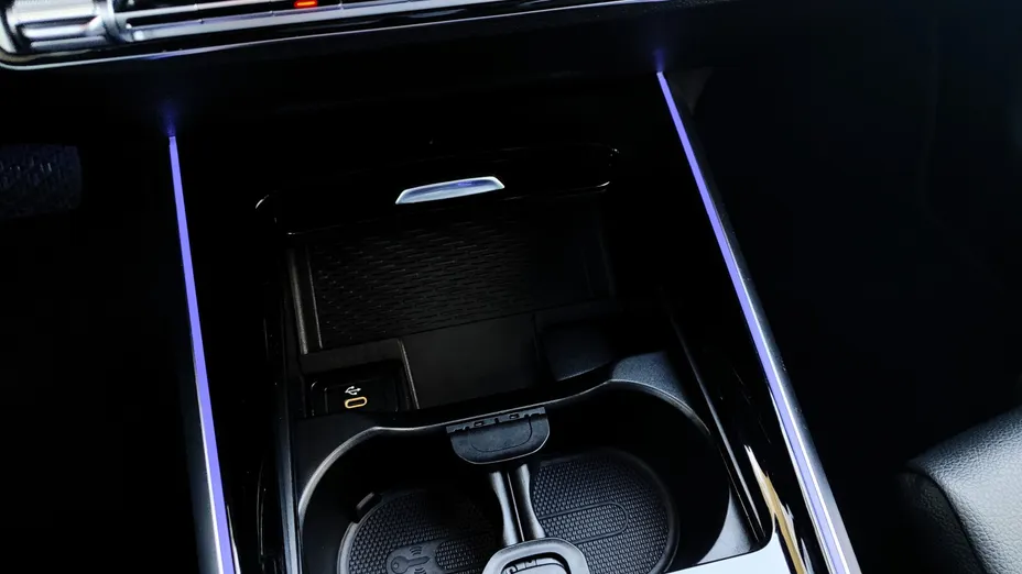 MERCEDES-BENZ GLB GLB 200 Progressive 7G-DCT