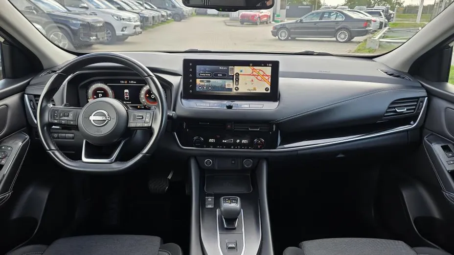 NISSAN Qashqai Qashqai 1.3 DIG-T N-Connecta DCT