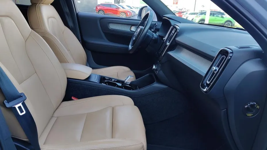 VOLVO XC40 XC40 B4 B Inscription aut