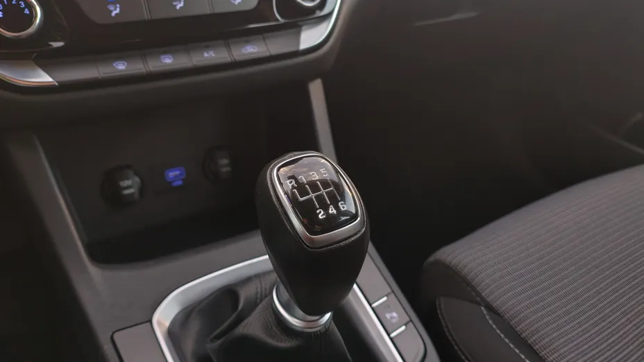 HYUNDAI i30 i30 1.5 DPI Classic +