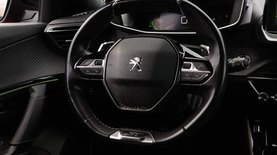 PEUGEOT 2008 2008 BlueHDi 130 GT S&S EAT8