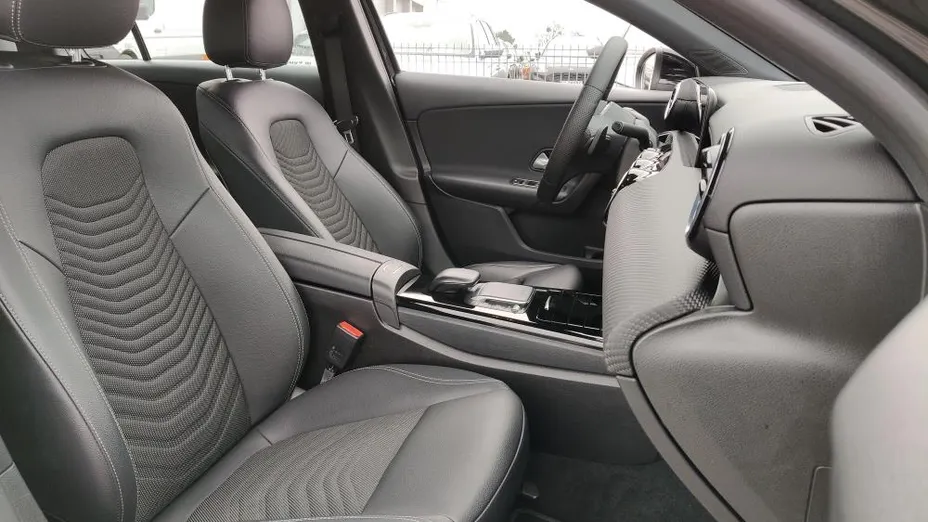 MERCEDES-BENZ A Klasa A 200 d Progressive 8G-DCT