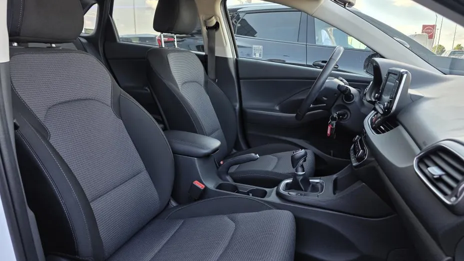 HYUNDAI i30 i30 1.0 T-GDI Modern