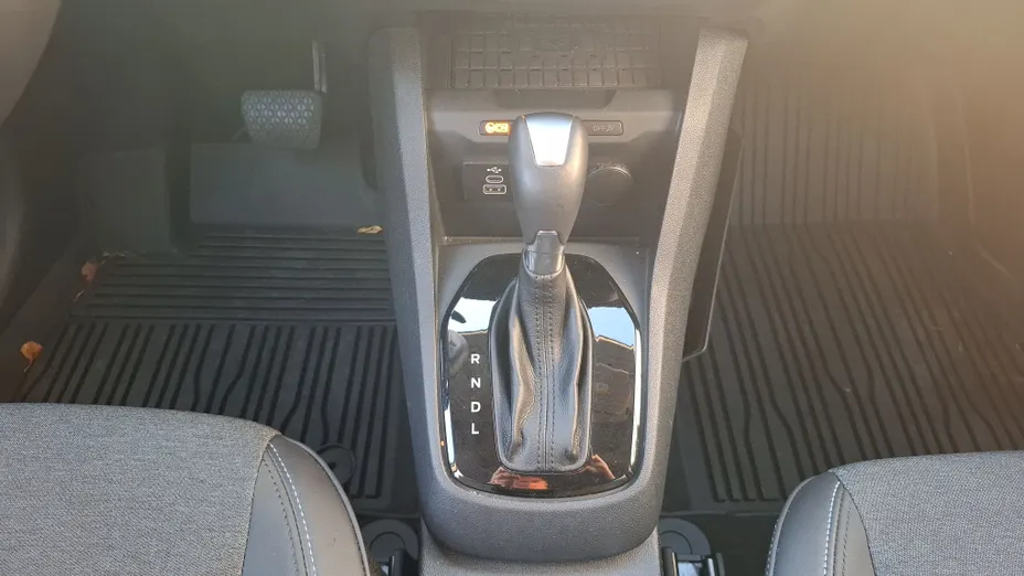 FORD Tourneo Courier Tourneo Courier 1.0 EcoBoost Active aut