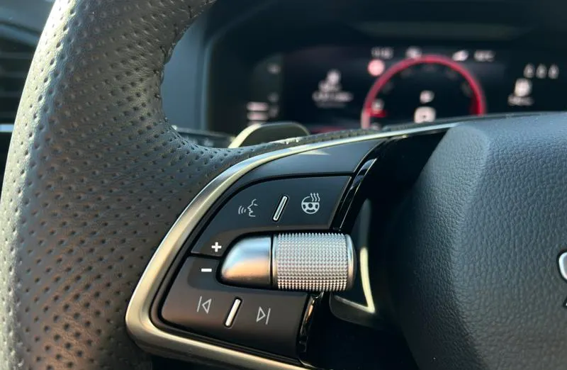 SKODA Karoq Karoq 1.5 TSI ACT Sportline DSG