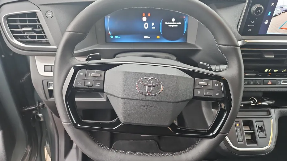 TOYOTA Proace Verso Proace Verso 2.0 D4-D Medium VIP aut