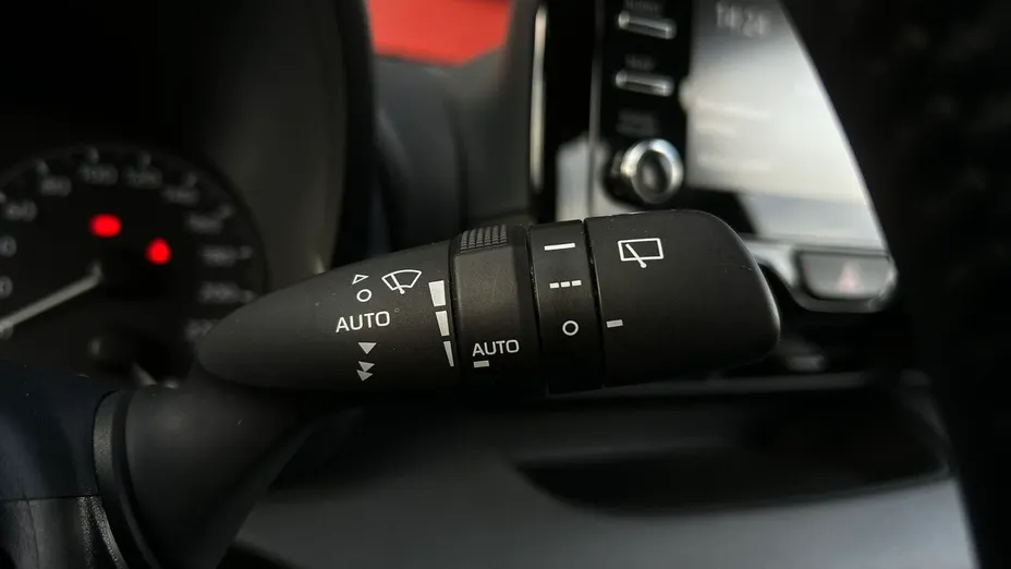 TOYOTA Yaris Yaris Hybrid 1.5 Comfort