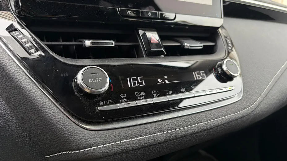 TOYOTA Corolla Corolla 1.8 Hybrid Style