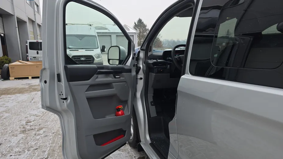 FORD Transit Custom Transit Custom 2.5 PHEV 320 L2H1 Limited (bryg.) CVT