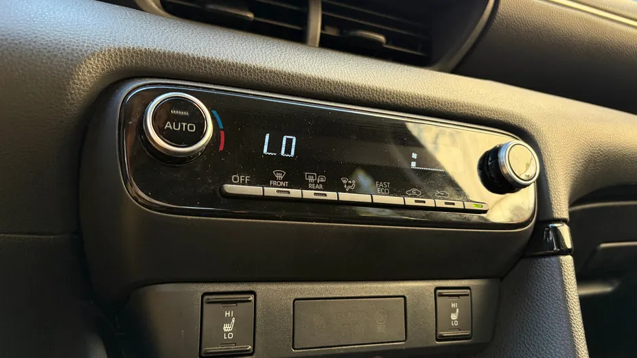 TOYOTA Yaris Yaris Hybrid 1.5 Style