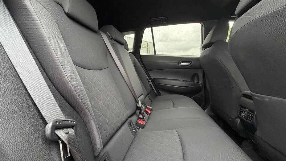 TOYOTA Corolla Cross Corolla Cross 2.0 Hybrid Comfort AWD