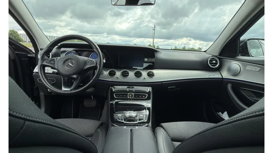 MERCEDES-BENZ E Klasa E 200 9G-TRONIC