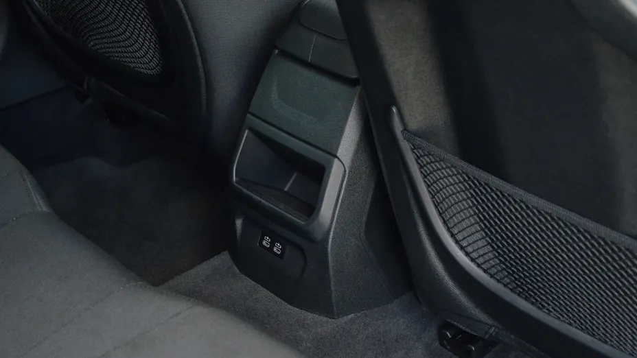 BMW Seria 1 118i Advantage aut