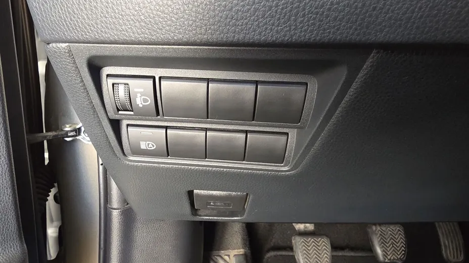 TOYOTA Yaris Yaris 1.5 Comfort