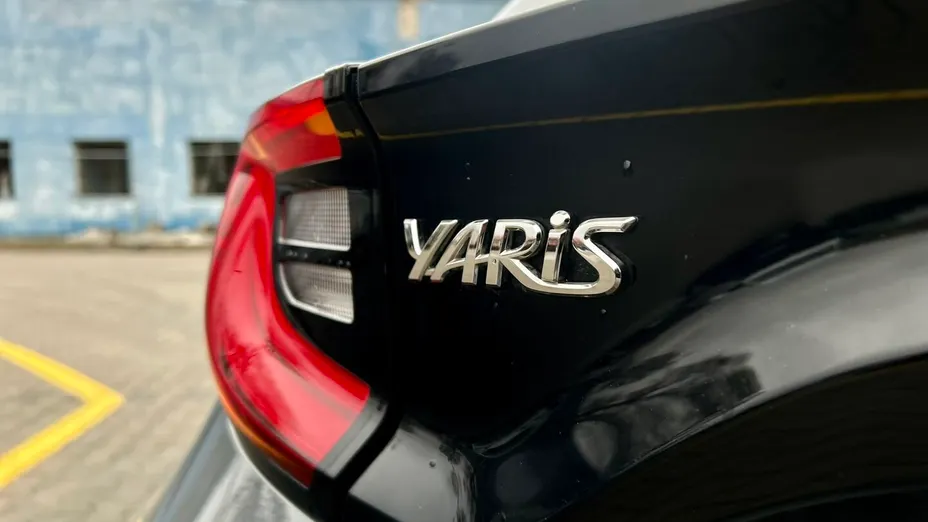 TOYOTA Yaris Yaris Hybrid 1.5 GR Sport