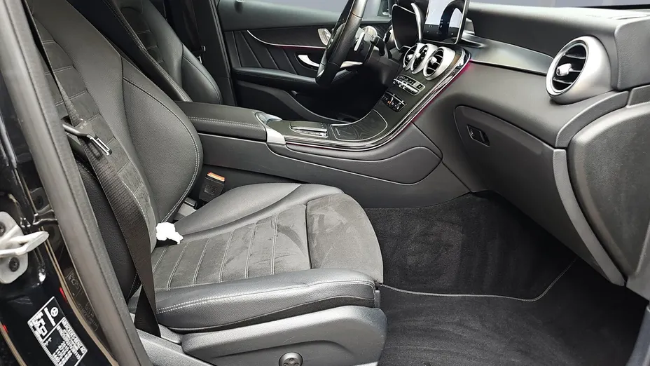 MERCEDES-BENZ GLC GLC 300 e 4-Matic
