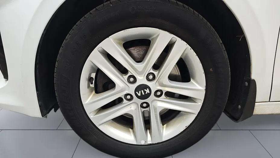 KIA Cee'd Ceed 1.6 CRDi SCR L