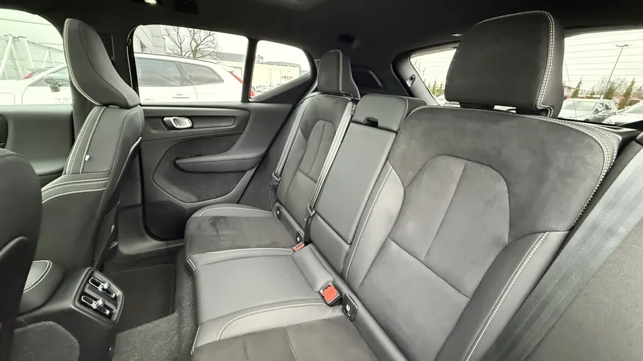 VOLVO XC40 XC40 82kWh Recharge Twin AWD Ultimate aut