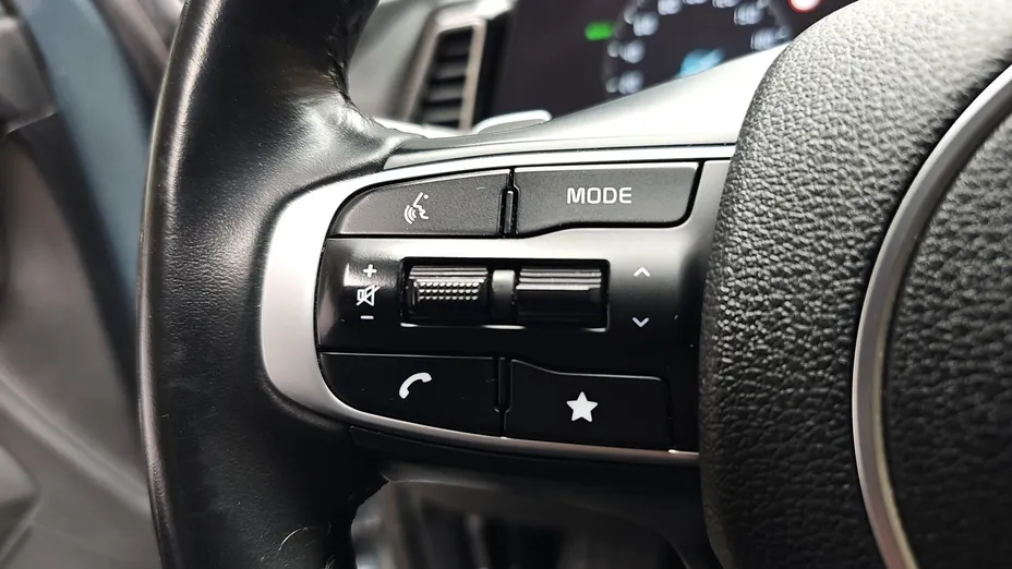 KIA Sportage Sportage 1.6 T-GDI HEV Business Line 4WD aut